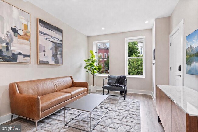 Foto del edificio - 38 Randolph Pl NW