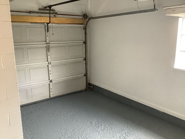 Building Photo - 3718 Benfield 3BR/2BA (Kettering)