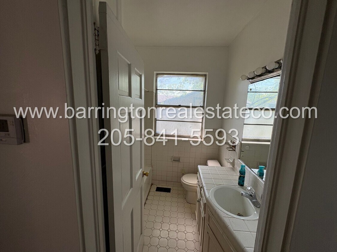 Foto del edificio - 1642 Graymont Ave W