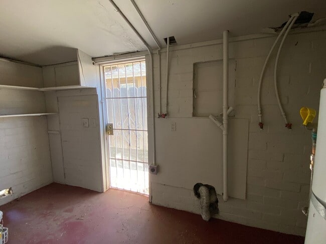 Foto del edificio - 2 Bedroom, 1 Bath Duplex for Rent In Ceres