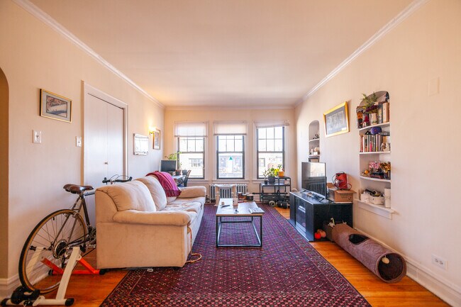 Foto del edificio - 1620 W Farwell Ave