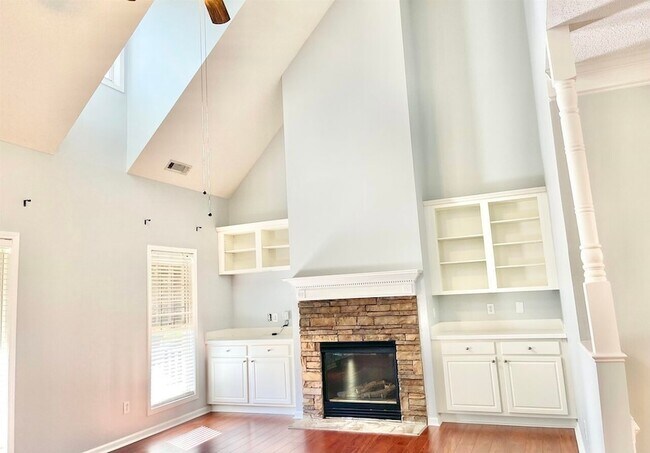 Foto del edificio - 172 Baldwin Ct