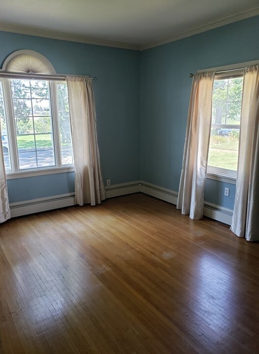 Building Photo - 825 Prospect Avenue