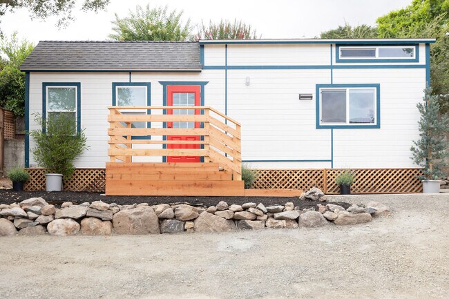 Foto del edificio - 526 Sunnyslope Ave