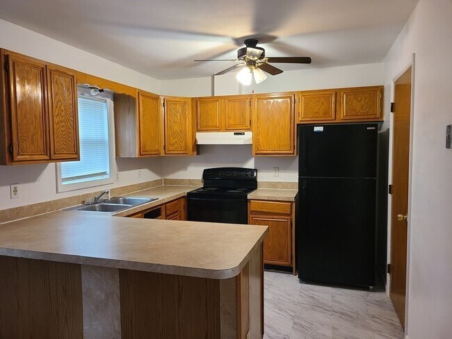 Building Photo - 2 Howe Terrace