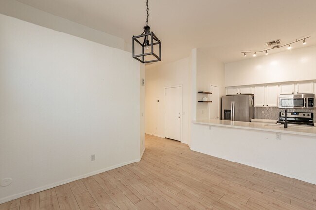 Foto del edificio - Beautiful 2 bedroom & 2 bath home in Desert Foothills Villas