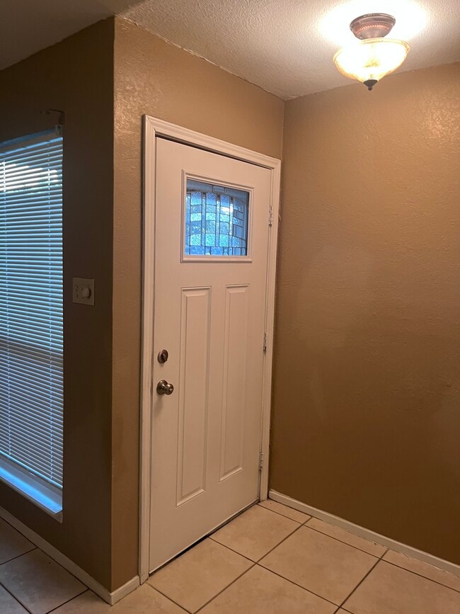 Foto del edificio - 312 Spring Branch Ln