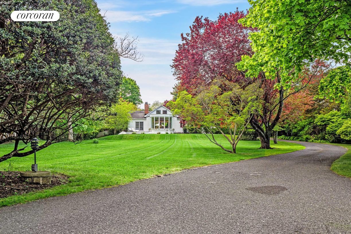 Foto principal - 81 Lee Ave