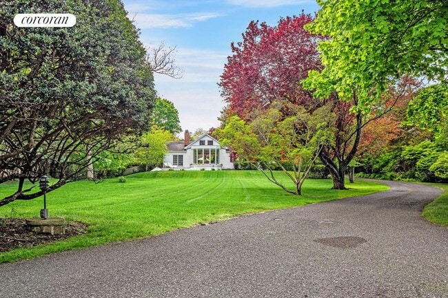 Building Photo - 81 Lee Ave