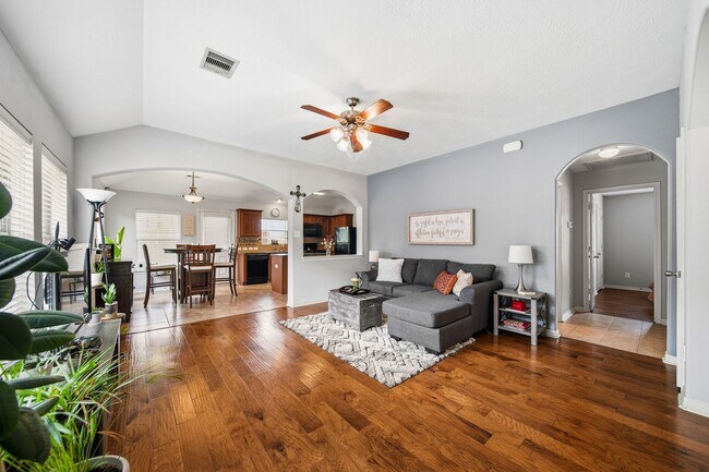 Building Photo - 3414 Oaklawn Pl Dr