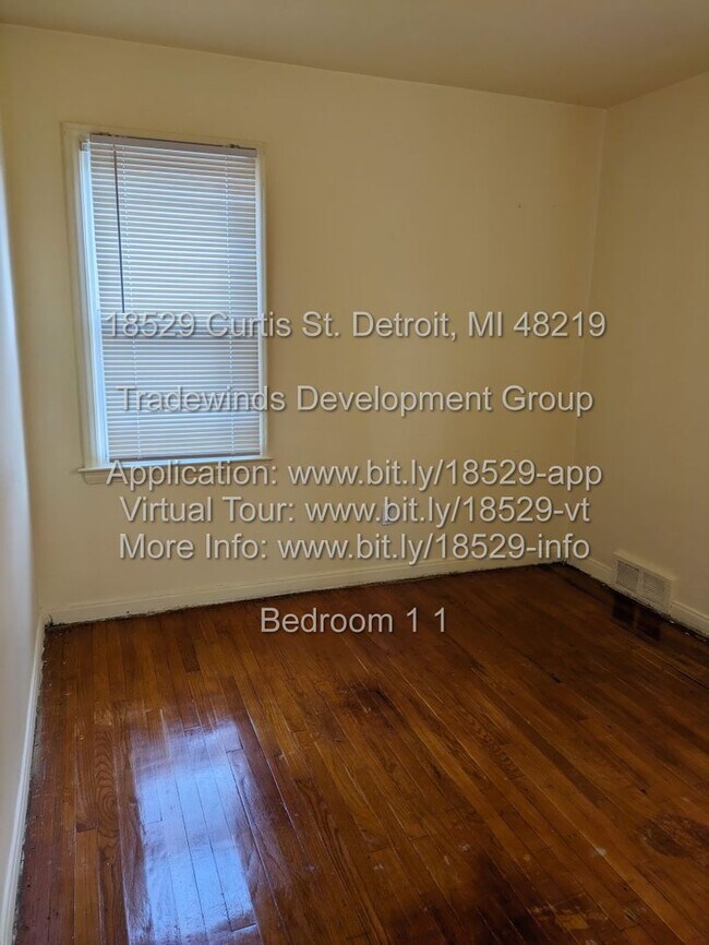 Foto del edificio - 18529 Curtis 3 bed/1.5 bath with formal di...