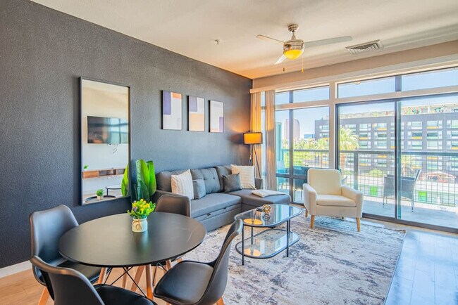 Foto del edificio - 1016 N 3rd St