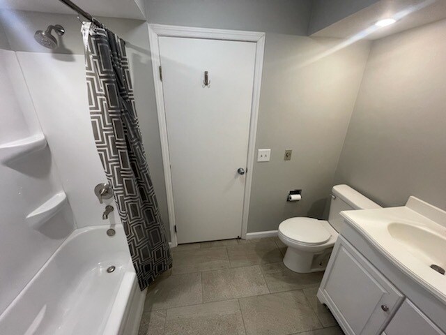 2689 Glen Arbor Ter Unit 2689, Lima, OH 45805 - Condo for Rent in