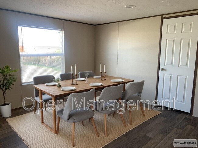 Foto del edificio - 3306 Cultus St