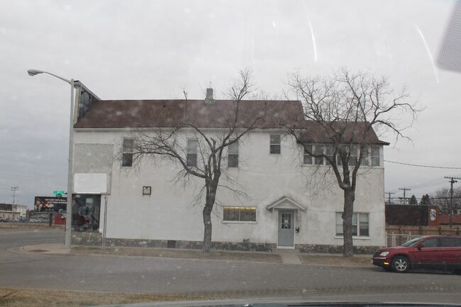 Building Photo - 823 Washington St