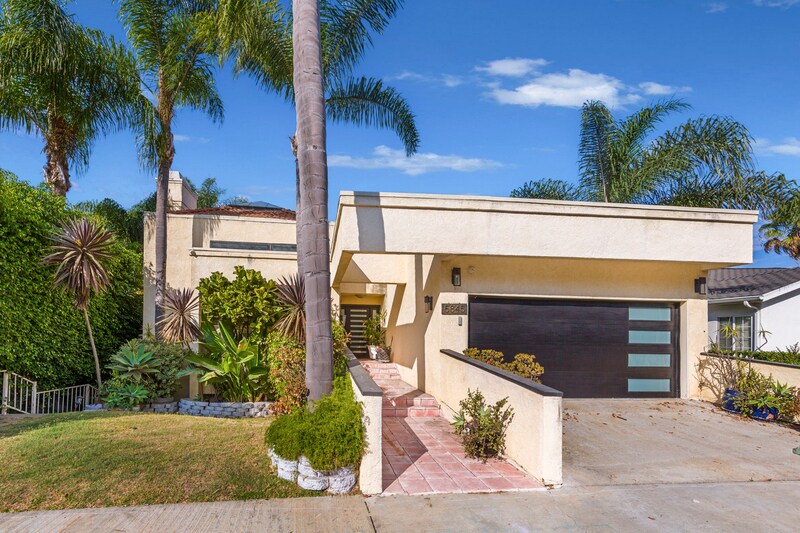 Foto principal - 5845 S Mansfield Ave