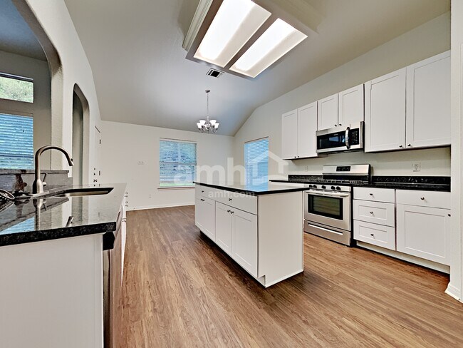 Building Photo - 22977 Sebastian Dr