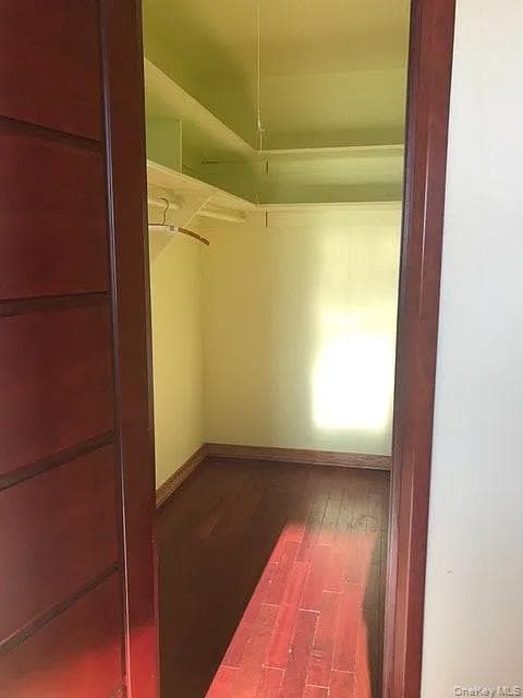 Building Photo - 2940 W 5th St