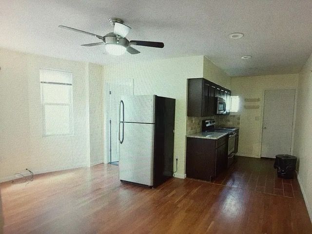 Foto del edificio - 406 N 40th St