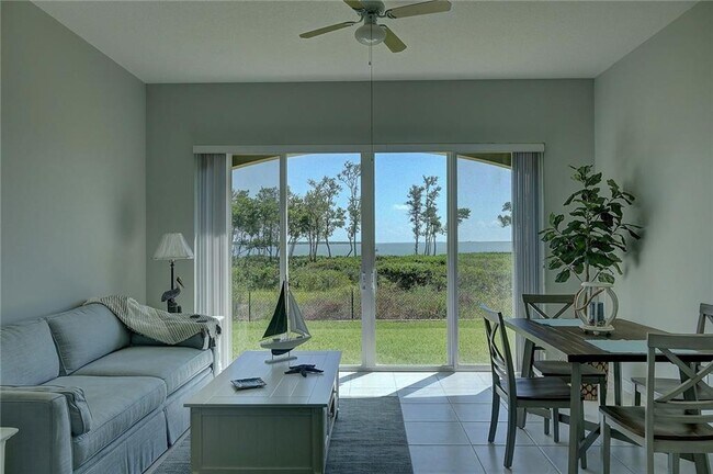 Building Photo - 23 Harbour Isle Dr W