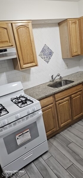 Foto del edificio - 52 Irvine Turner Blvd