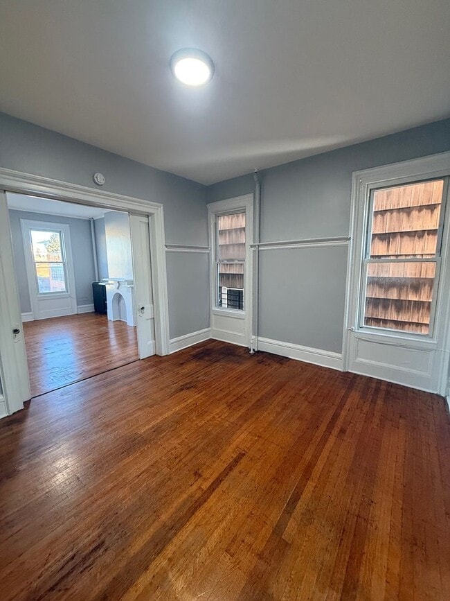 Building Photo - 165 Liberty St