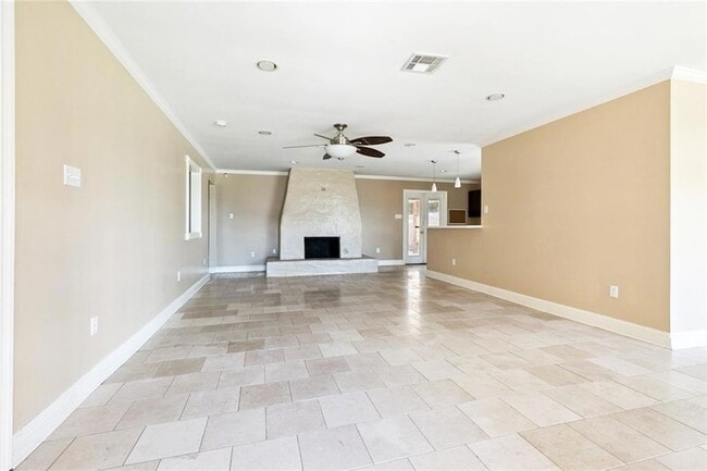 Foto del edificio - 8305 Fairfax Dr