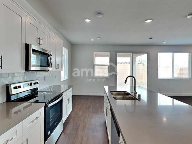 Building Photo - 8874 Carmine Cob Ave