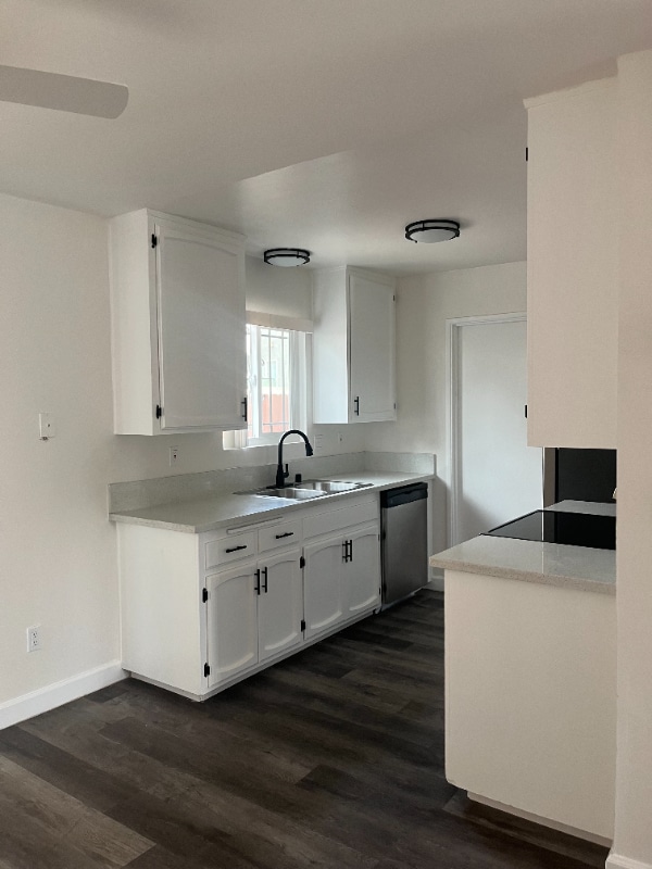 Building Photo - 2330 Grove Ave