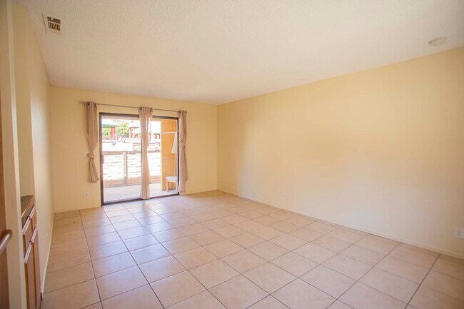 Foto del edificio - 2418 Clark Ln