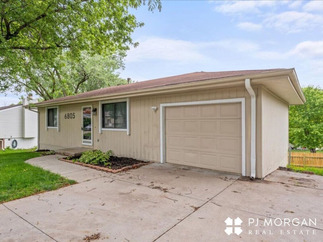 Foto principal - Millard Rental Ready to Impress!