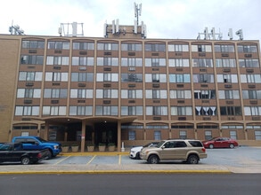 Building Photo - 1700 Clinch Ave