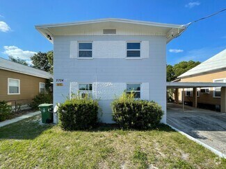 Building Photo - 2704 E Columbus Dr