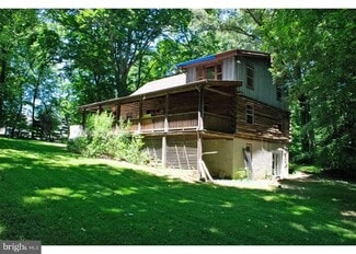 Building Photo - 412 Ole Dirt Rd