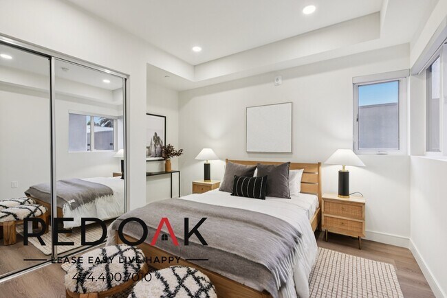 Foto del edificio - 5717 Carlton Way