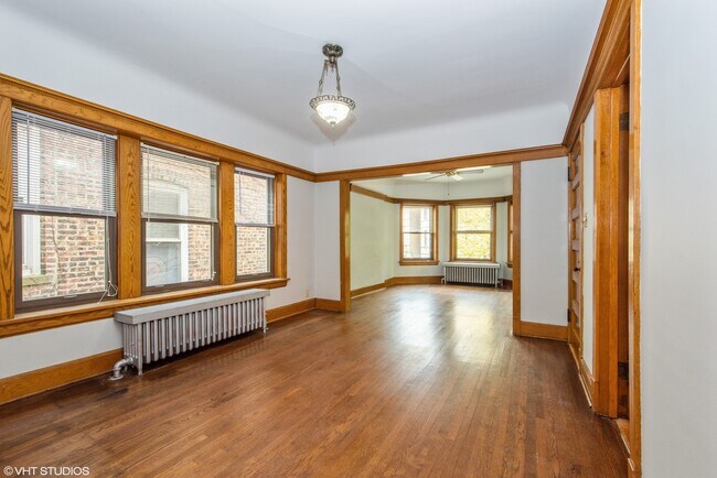 Building Photo - 3755 N Magnolia Ave