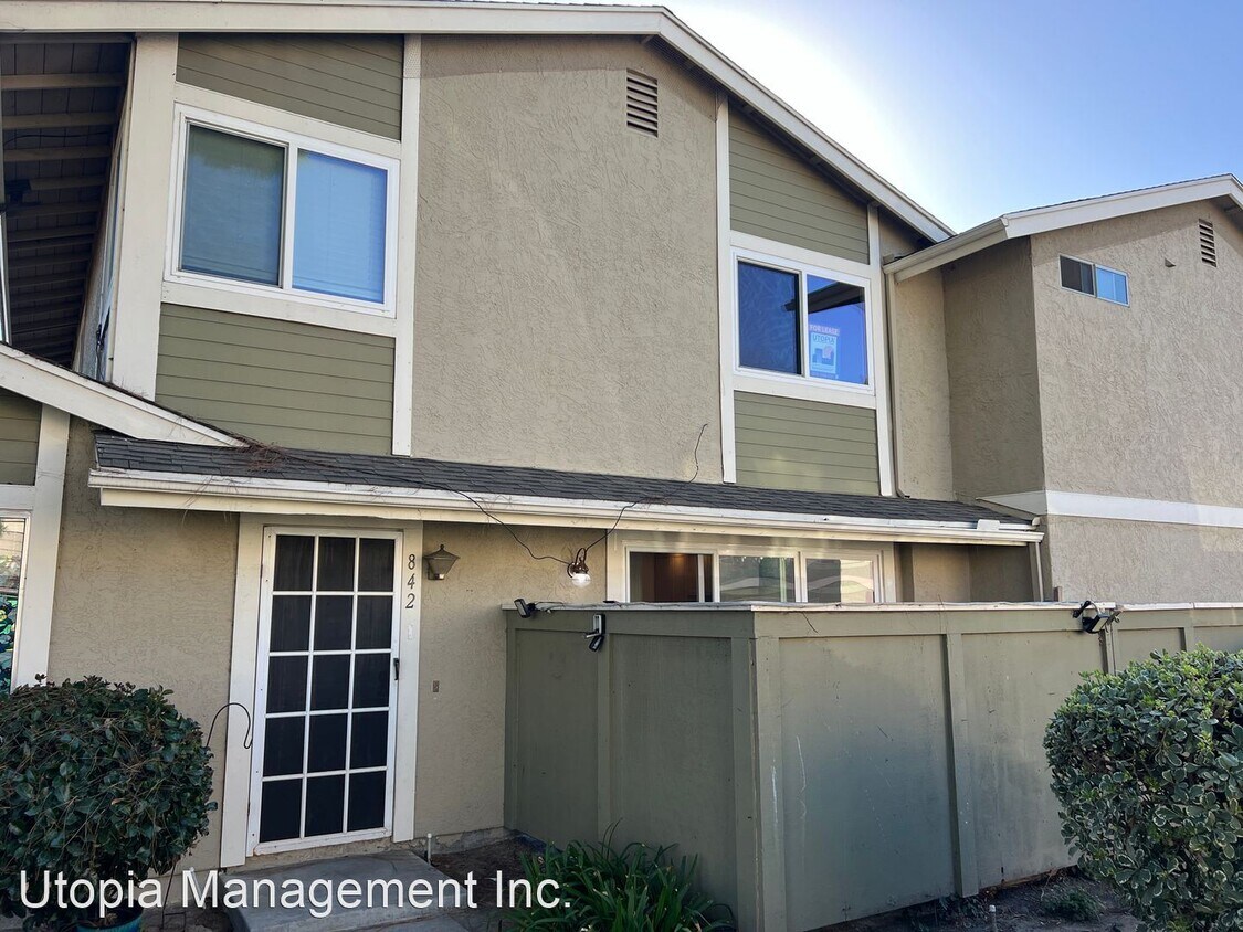 Foto principal - 2 br, 1.5 bath House - 842 Yankee Point Way