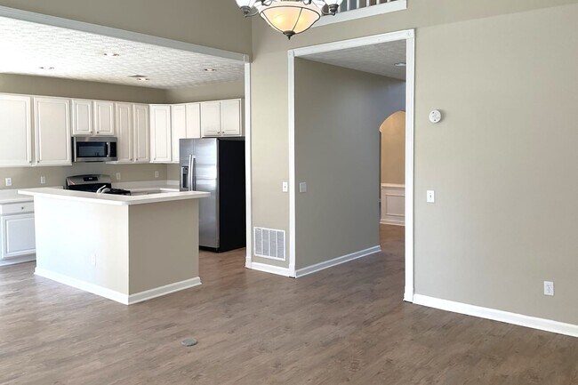 Building Photo - 1424 Fairbrooke Ct