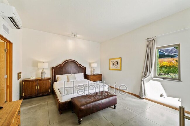 Foto del edificio - 6172 N Pierce Park Ln