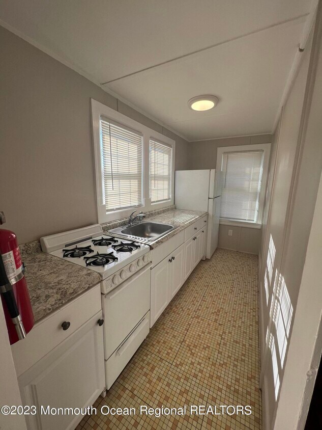 Primary Photo - 1313 Ocean Terrace