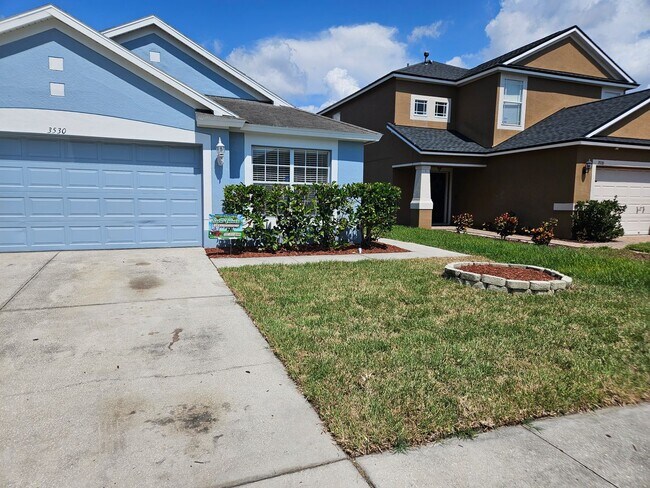 Foto del edificio - Newly updated 3 bedroom 2 bathroom 2 car g...