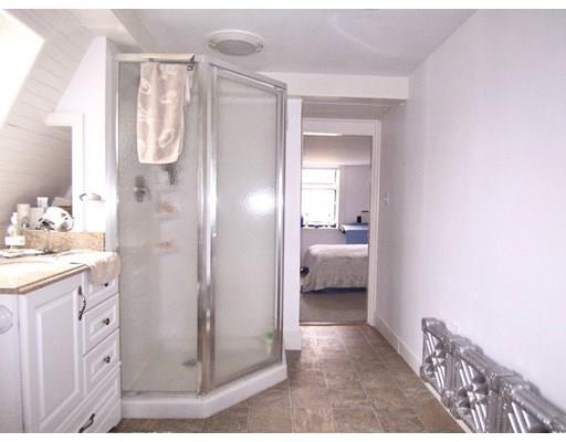 Building Photo - 26 Washington Square