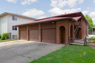 Building Photo - 4912 Walker Ave