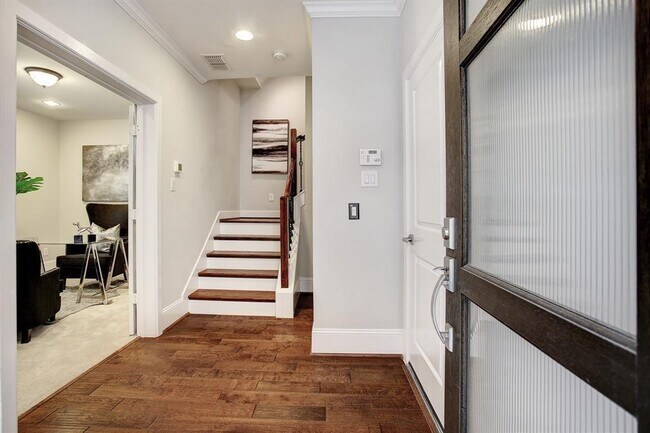 Foto del edificio - 5422 Cornish St