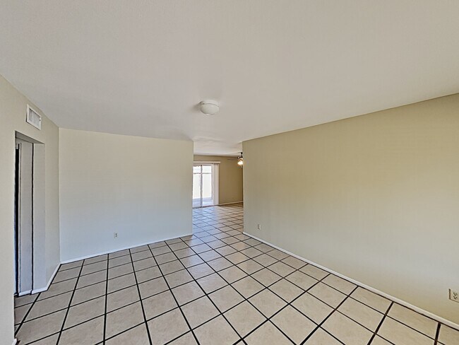 Building Photo - 8610 S 19th St