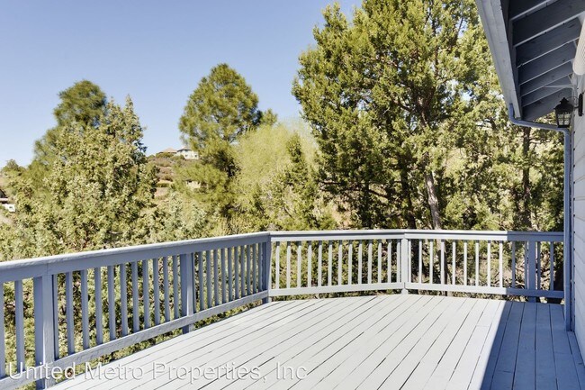 Building Photo - 3 br, 2 bath House - 315 High Chaparral Loop