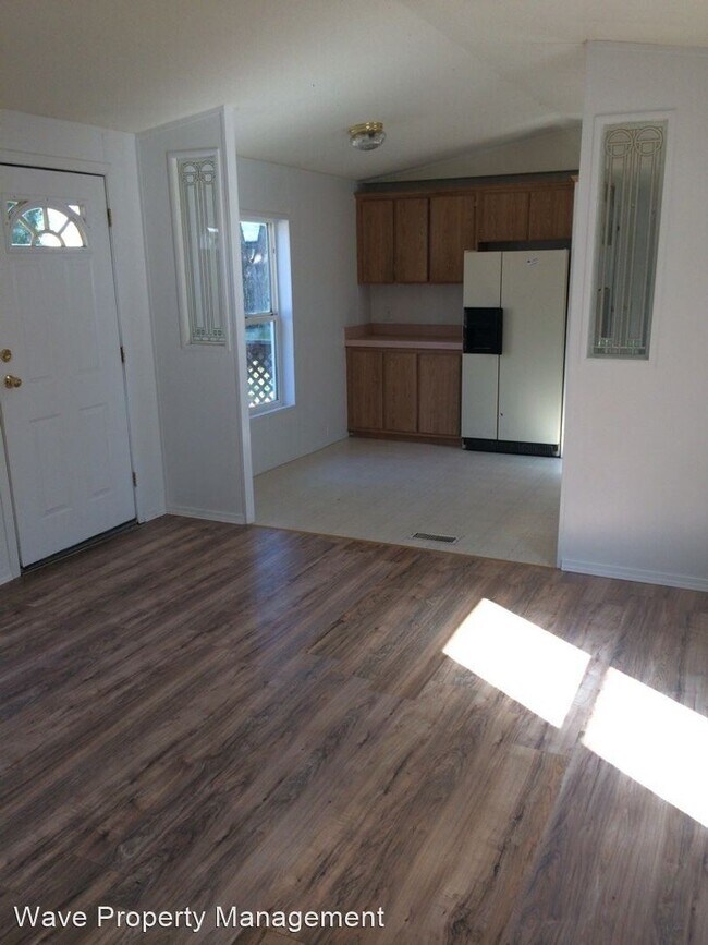 Foto del edificio - 2 br, 1 bath House - 138 B St