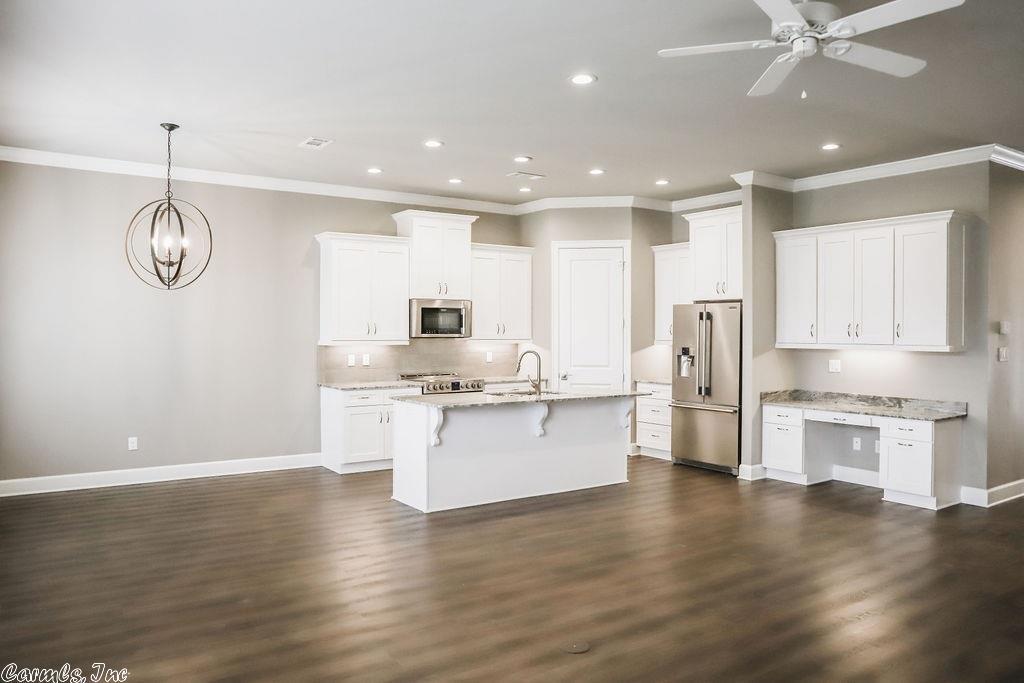 10 Chenal Village Cir, Little Rock, AR 72223 House Rental in Little