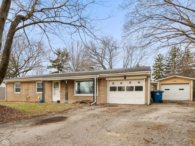 Building Photo - 8856 Moll Dr