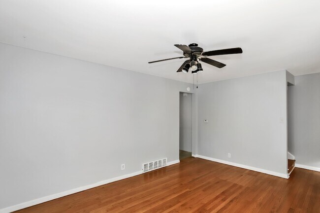 Foto del edificio - 4843 Elm St